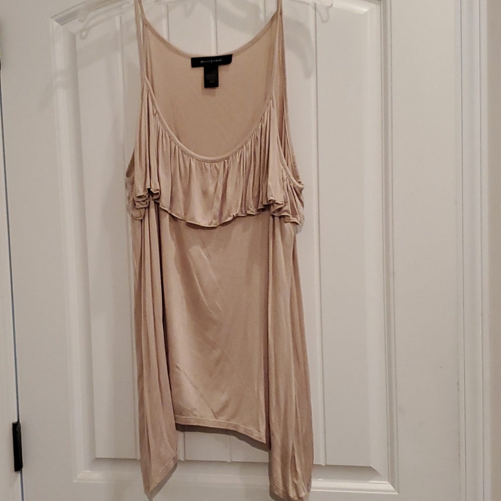 Clean colored ruffle blouse